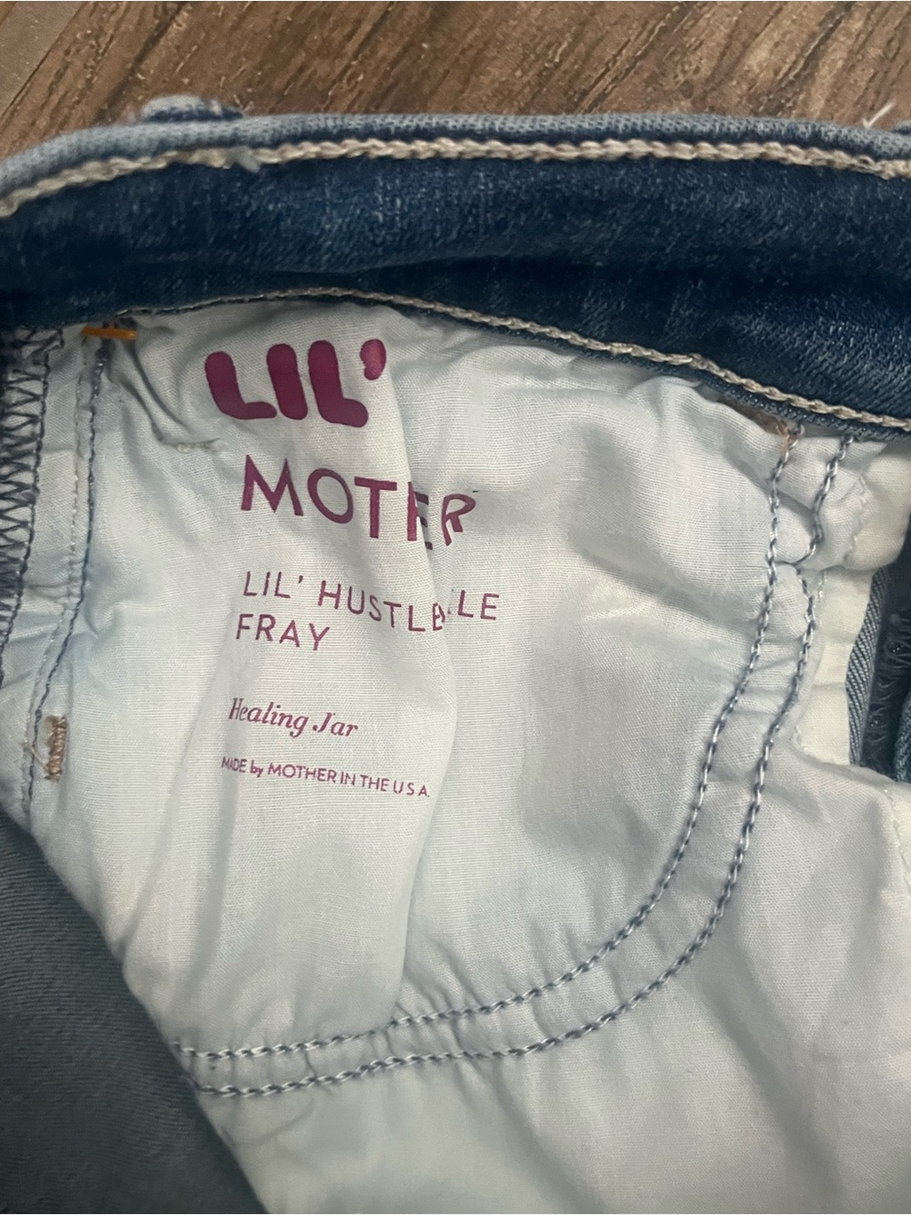 Lil’ Mother Denim jeans The Lil' Hustler Ankle Fray in healing jar - Picture 7 of 7